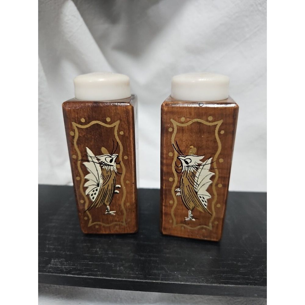 Vintage Wooden Rooster Salt & Pepper‎ Shakers